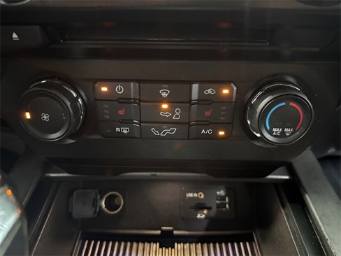 Used 2015 Ford F150 XLT w/ Equipment Group 302A Luxury image 24