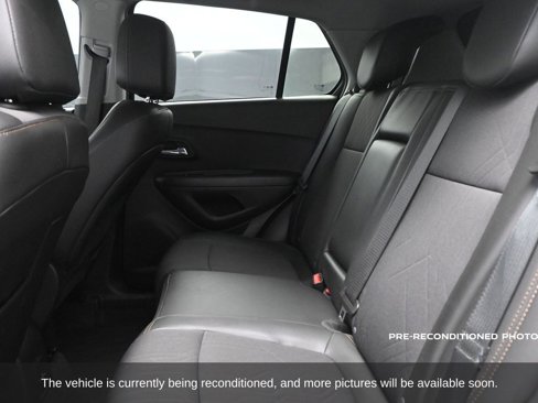 Used 2020 Chevrolet Trax LT w/ LT Convenience Package image 8