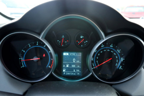 Used 2013 Chevrolet Cruze LT image 8