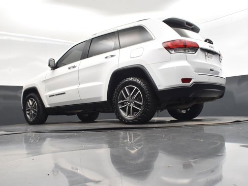 Used 2021 Jeep Grand Cherokee Limited w/ Luxury Group II image 40