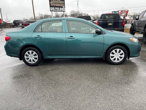 Used 2009 Toyota Corolla image 4