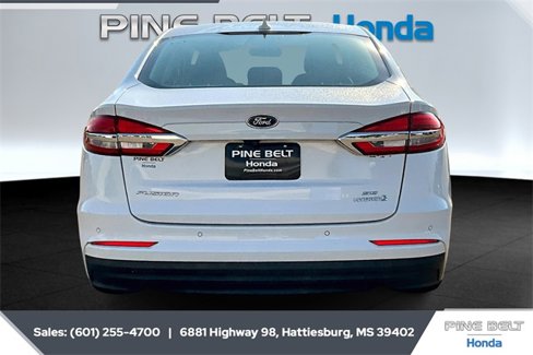 Used 2019 Ford Fusion SE image 4