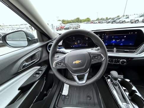 New 2026 Chevrolet Trax LT w/ Driver Confidence Package image 13