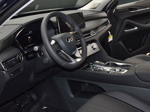 New 2026 INFINITI QX60 Luxe w/ Family Package image 7