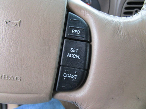 Used 1999 Ford Expedition XLT image 10