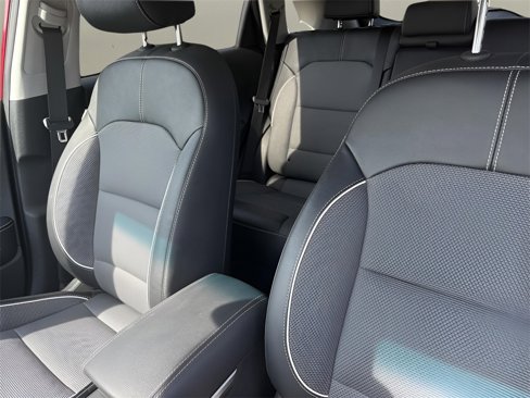 Used 2022 Kia Niro EX image 24