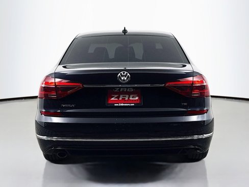 Used 2019 Volkswagen Passat 2.0T SE R-Line image 4
