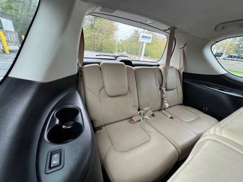 Used 2017 Nissan Armada SL image 21