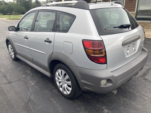 Used 2008 Pontiac Vibe w/ Sun And Sound Package image 5