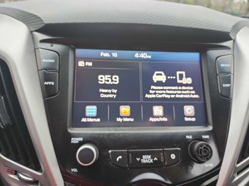 Used 2017 Hyundai Veloster image 23