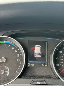 Used 2016 Volkswagen e-Golf SE w/ DC Fast Charging Package image 4