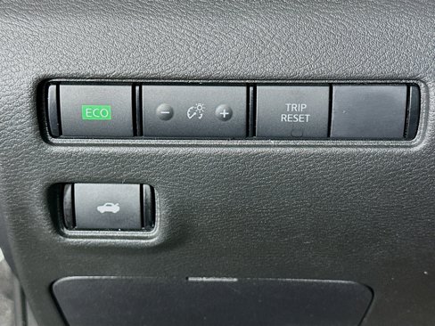 Used 2024 Nissan Sentra SV image 13