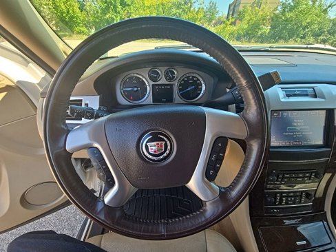 Used 2012 Cadillac Escalade ESV Luxury image 14