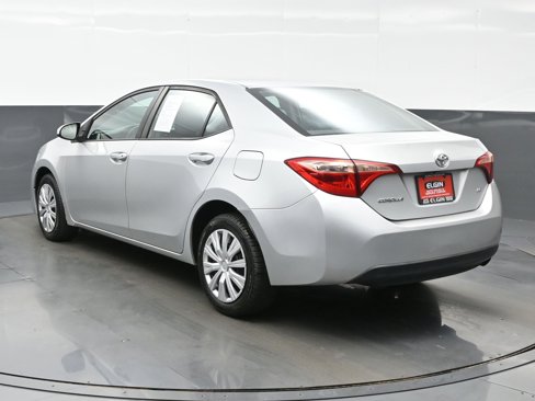 Used 2019 Toyota Corolla LE image 4