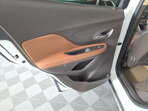 Used 2014 Buick Encore Premium image 30