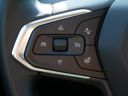 Used 2024 Chevrolet Trax ACTIV w/ Driver Confidence Package image 20