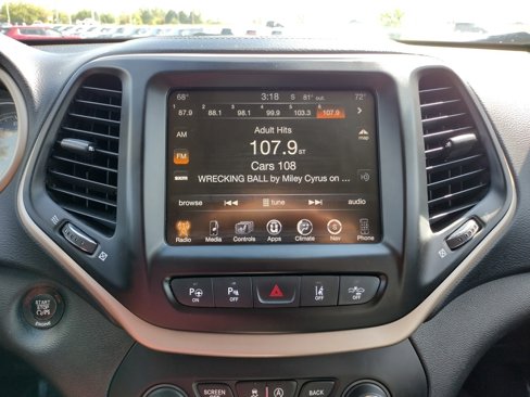 Used 2016 Jeep Cherokee Limited w/ Technology Group image 3
