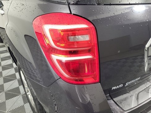 Used 2016 Chevrolet Equinox LTZ w/ Enhanced Convenience Package image 11