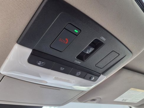 Used 2024 Nissan Altima 2.5 SV w/ SV Premium Package image 19