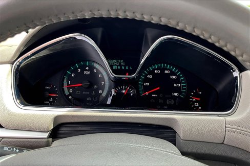 Used 2015 Chevrolet Traverse LT image 19