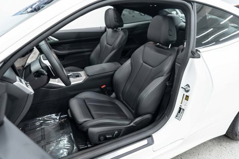Used 2025 BMW 430i Coupe w/ Premium Package image 9