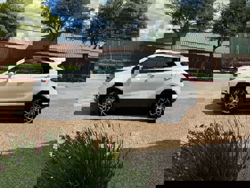 Used 2017 Buick Encore Sport Touring image 11