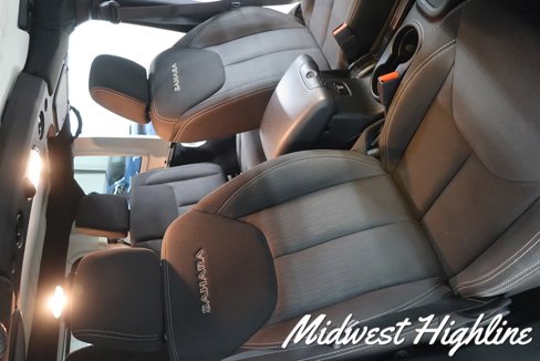 Used 2017 Jeep Wrangler Unlimited Sahara w/ Connectivity Group image 44