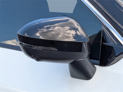 Used 2025 Nissan Rogue SV w/ Rock Creek Premium Package image 10