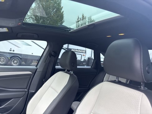Certified 2021 Volkswagen Jetta R-Line image 13