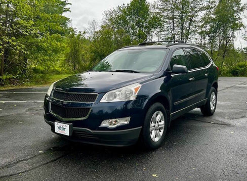 Used 2011 Chevrolet Traverse LS image 4