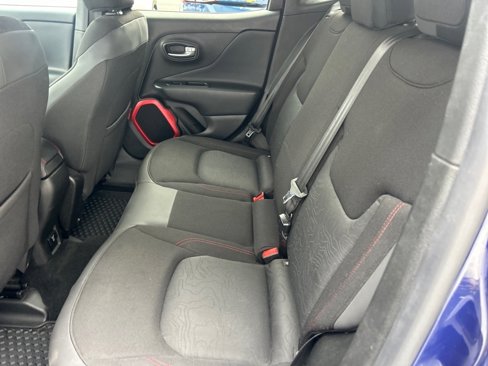Used 2016 Jeep Renegade Trailhawk image 13