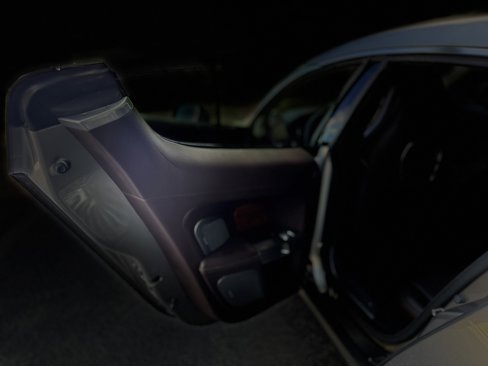 Used 2011 Aston Martin Rapide Luxe image 40