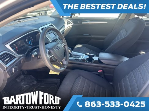 Used 2016 Ford Fusion SE image 9