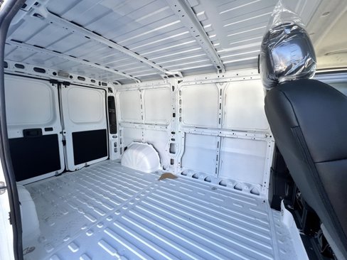 Used 2023 RAM ProMaster 2500 image 7