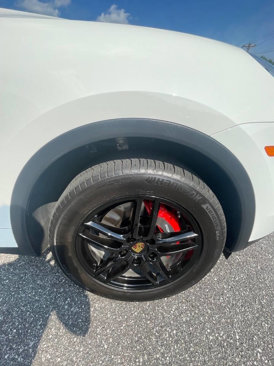 Used 2016 Porsche Cayenne image 28