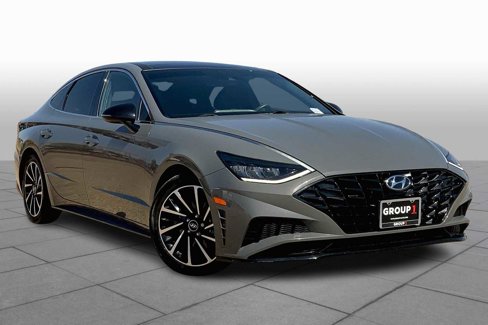 Used 2020 Hyundai Sonata SEL Plus w/ Tech Package image 2