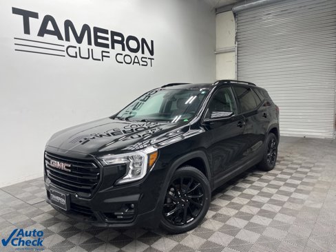 Used 2023 GMC Terrain SLT w/ Elevation Edition image 2