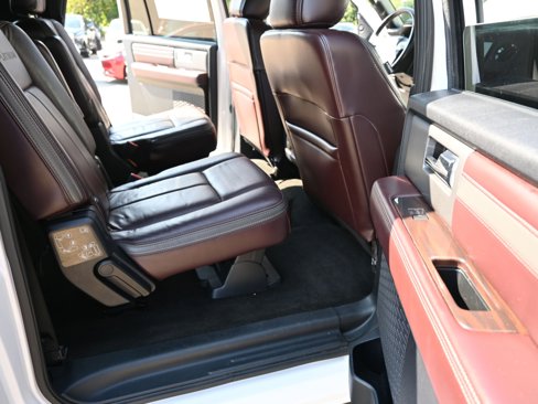 Used 2017 Ford Expedition EL Platinum image 27