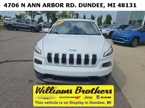 Used 2017 Jeep Cherokee Latitude w/ Cold Weather Group image 2