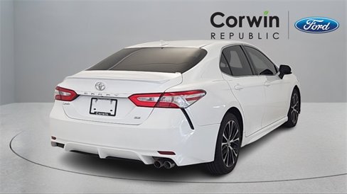 Used 2020 Toyota Camry SE image 7