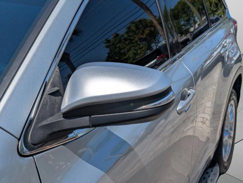 Used 2017 Toyota Highlander Limited image 31