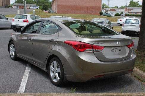 Used 2013 Hyundai Elantra GLS w/ Preferred Pkg image 8
