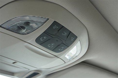 Used 2020 Chrysler Pacifica Limited w/ Tire & Wheel Group image 14