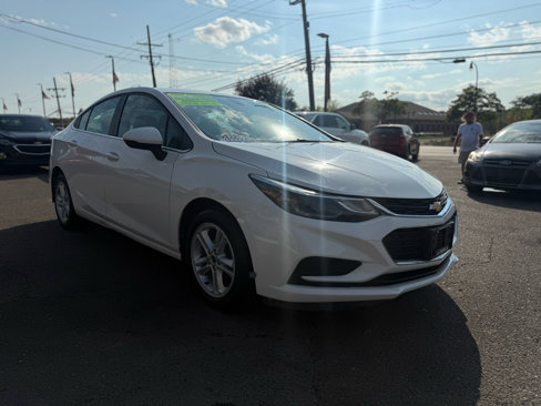 Used 2018 Chevrolet Cruze LT image 4