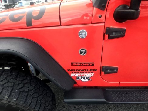 Used 2013 Jeep Wrangler Unlimited Sport image 13
