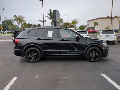 Used 2023 Volkswagen Tiguan SE R-Line image 5
