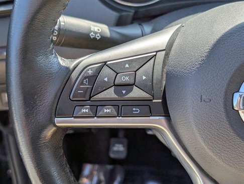 Used 2018 Nissan Rogue SV image 21