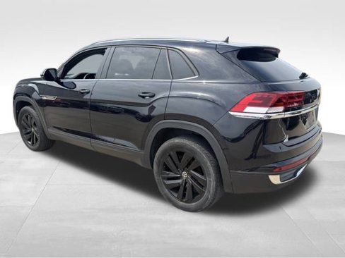 Used 2023 Volkswagen Atlas Cross Sport SE w/ Black Wheel Package image 3