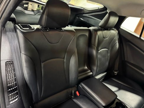 Used 2018 Toyota Prius Prime Premium image 36