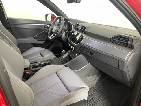 Used 2020 Audi Q3 2.0T Premium Plus image 12